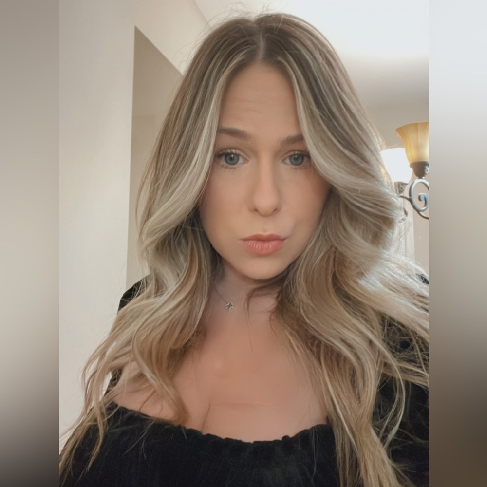 Meet your Posher, Nicole
